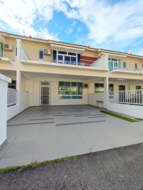 Spacious Family House at Desaru Harmonia 2